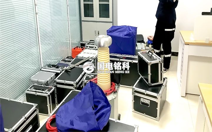 工頻耐壓試驗(yàn)裝置-油浸式試驗(yàn)變壓器成套設(shè)備培訓(xùn)